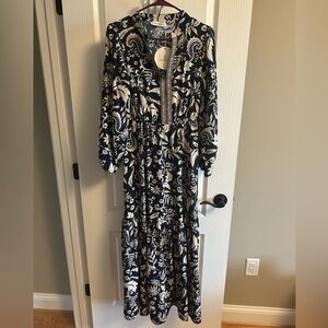 NWT RusttyDustty  Navy and Cream Floral Long Sleeve Dress